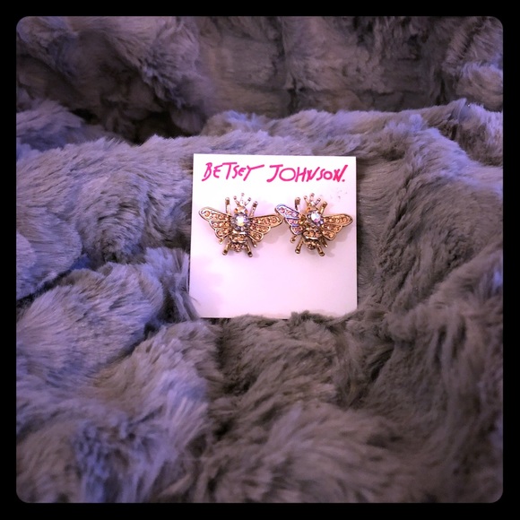 Betsey Johnson Jewelry - Bumble Bee Earrings!!